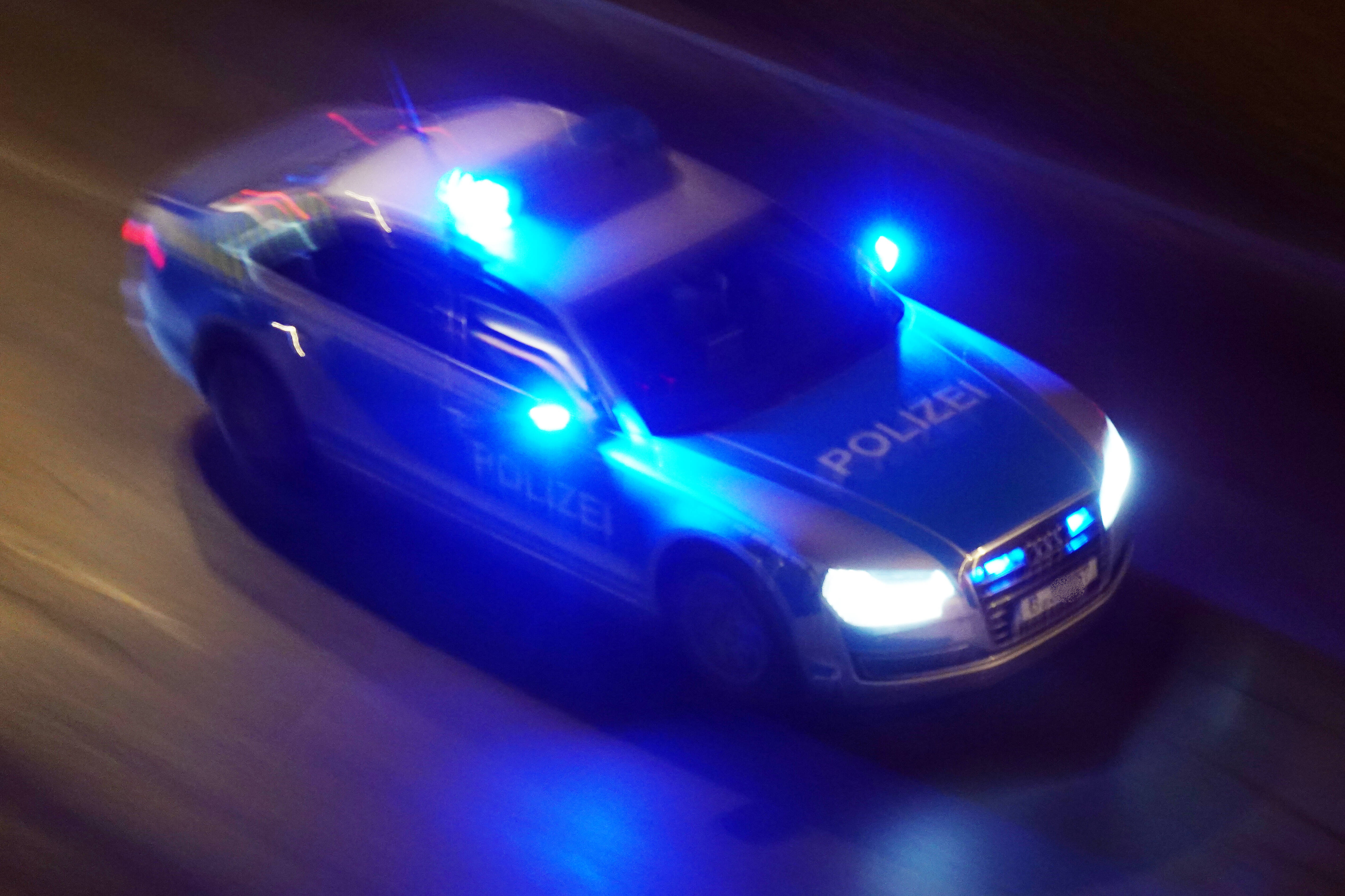 Pflegerin ersticht Rentner (82) in eigener Wohnung! Erschütternder Fall - Senior überlebte nicht!