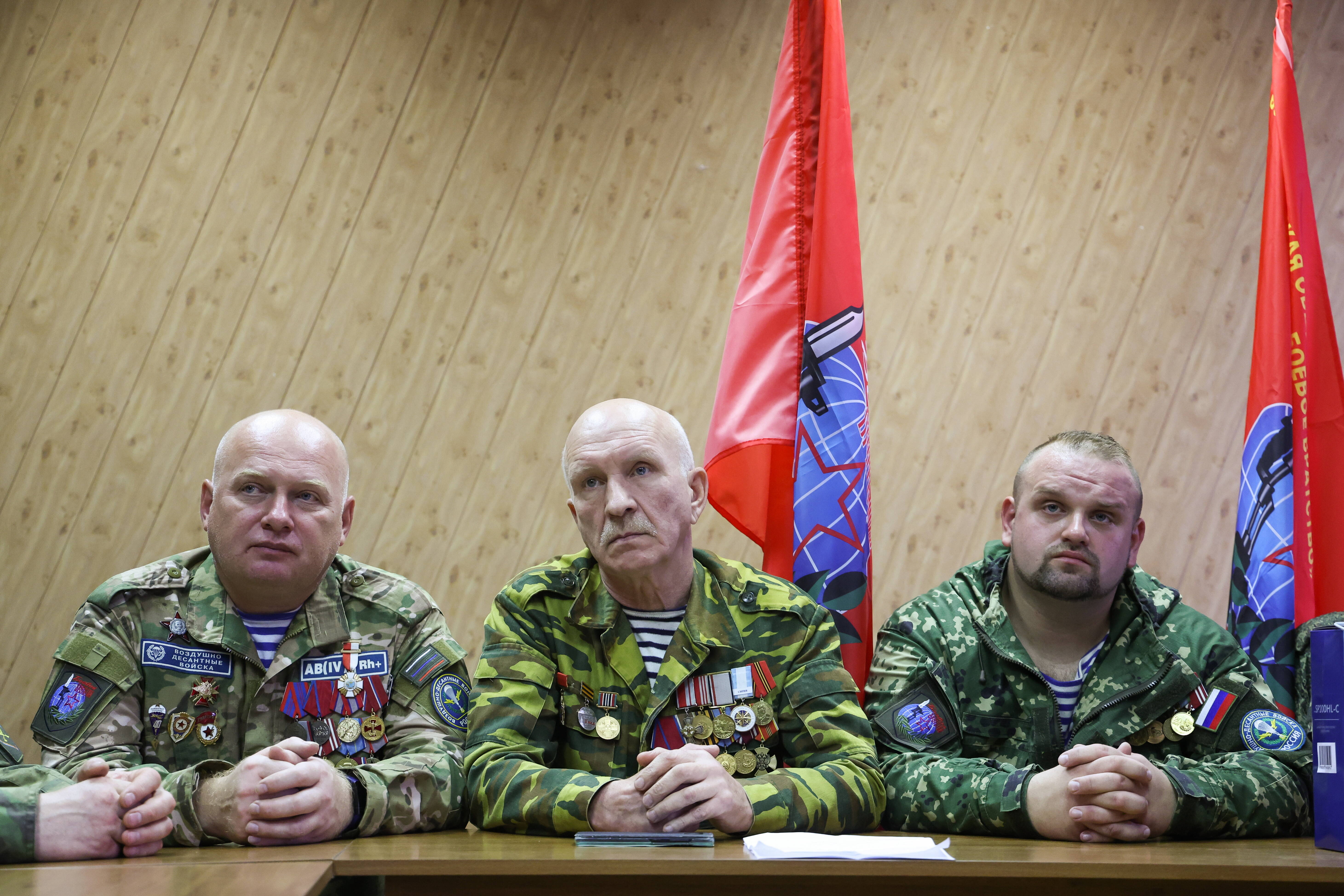 Putins Generäle fliehen! Panik in Russland - Militärs und Geheimdienstler fliehen aus dem Land