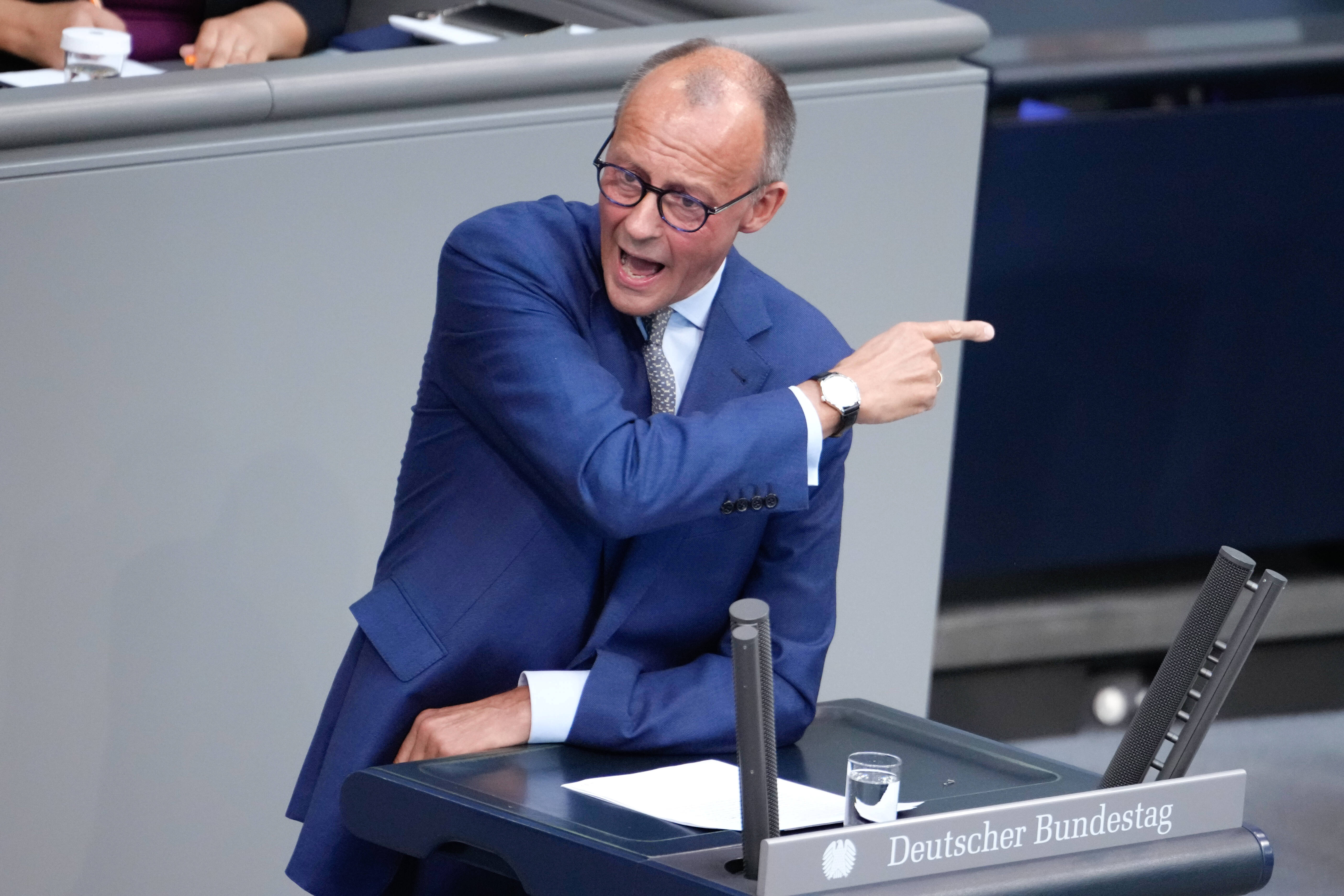 Umfrage-Debakel für Bundeskanzler Olaf Scholz - Er ist jetzt noch unbeliebter als Friedrich Merz